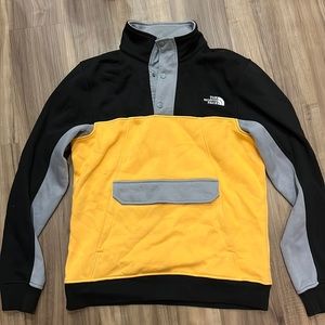 The North Face Pull Over